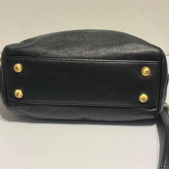 Rion Black Leather Crossbody Bag Gold Hardware Textured Front Zip Shoulder Purse - Picture 8 of 11